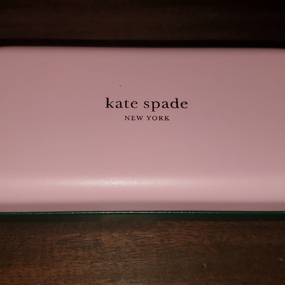 Kate Spade ♠️ New York Sunglasses - Picture 2 of 10